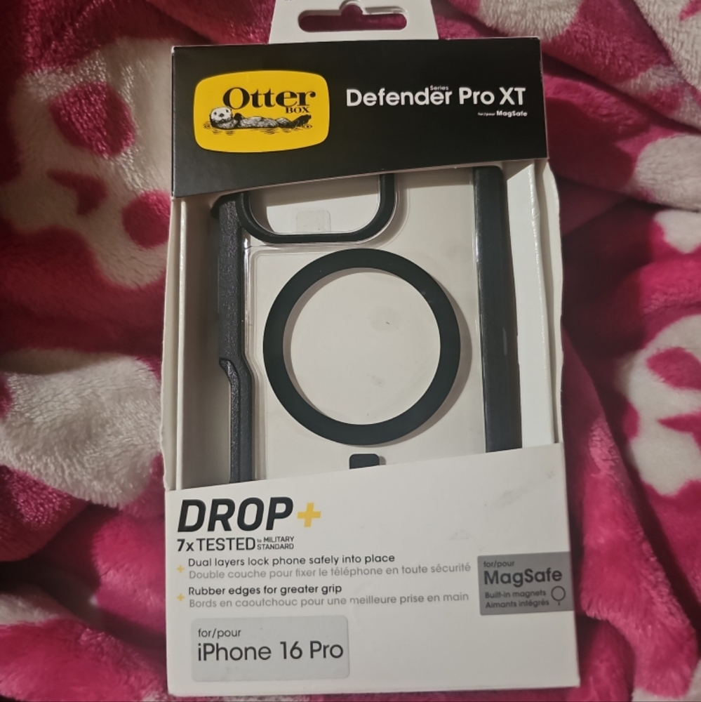 NIB OtterBox Defender Pro XT for MagSafe for iPhone 16 Pro Max - Clear / Black